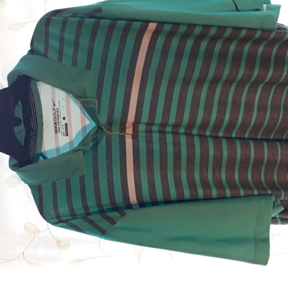 Nike dri fit polo EUC,mens sz.L